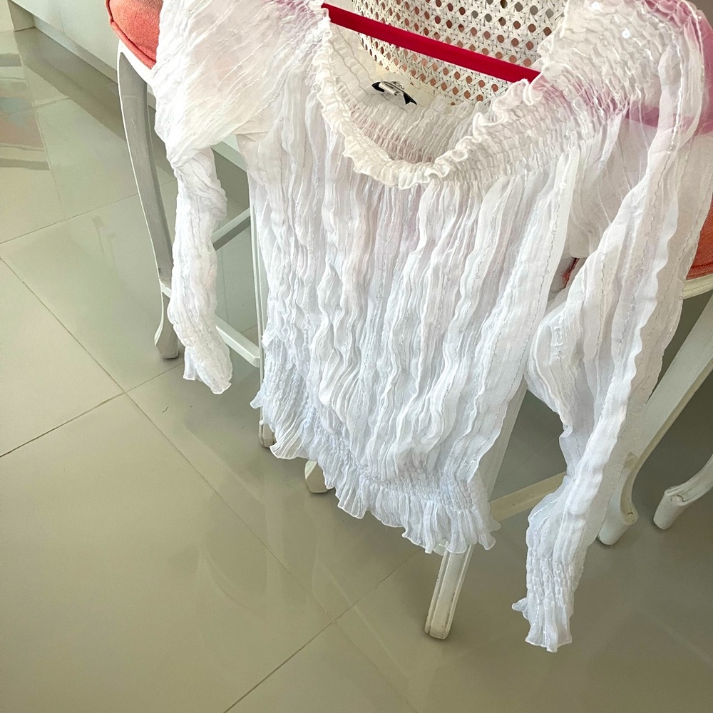 Cache Sheer White Top With Elasticized Waist. M - image 1